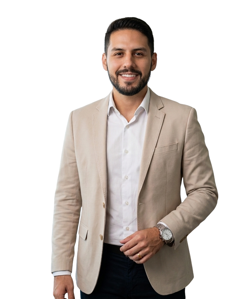Retrato institucional de Igor Cândia, fundador da Aluz Company